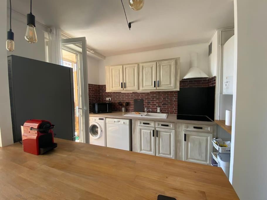 Grand T2 53M2, Proche Plages Et Port , Parking . Apartment ลาซิโอตาต์ ภายนอก รูปภาพ
